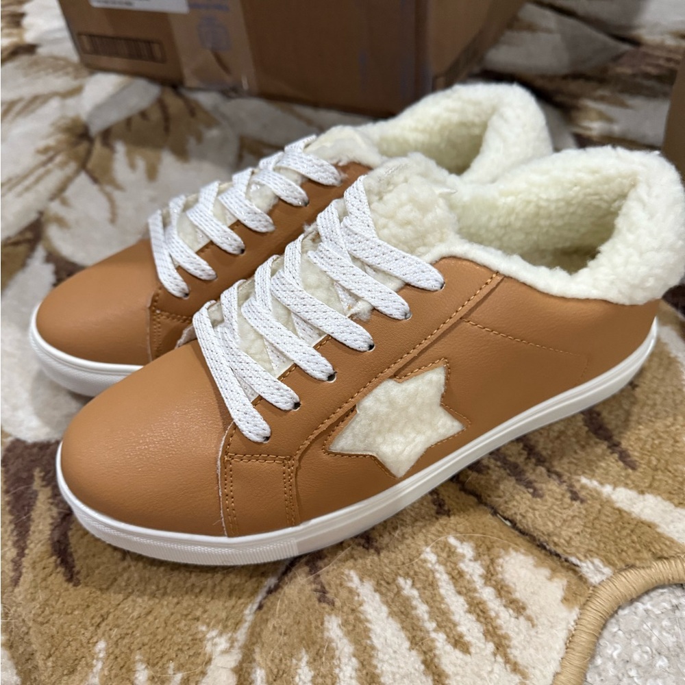 Portland Boot company Sherpa lined sneaker cognac NIB